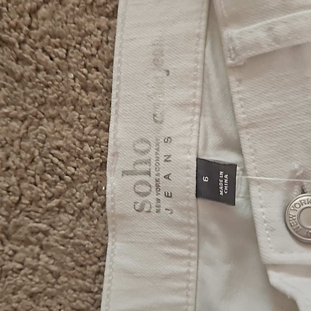 New york &company soho jeans, white ankle length, distressed jegging size 6 nwti - Picture 5 of 6